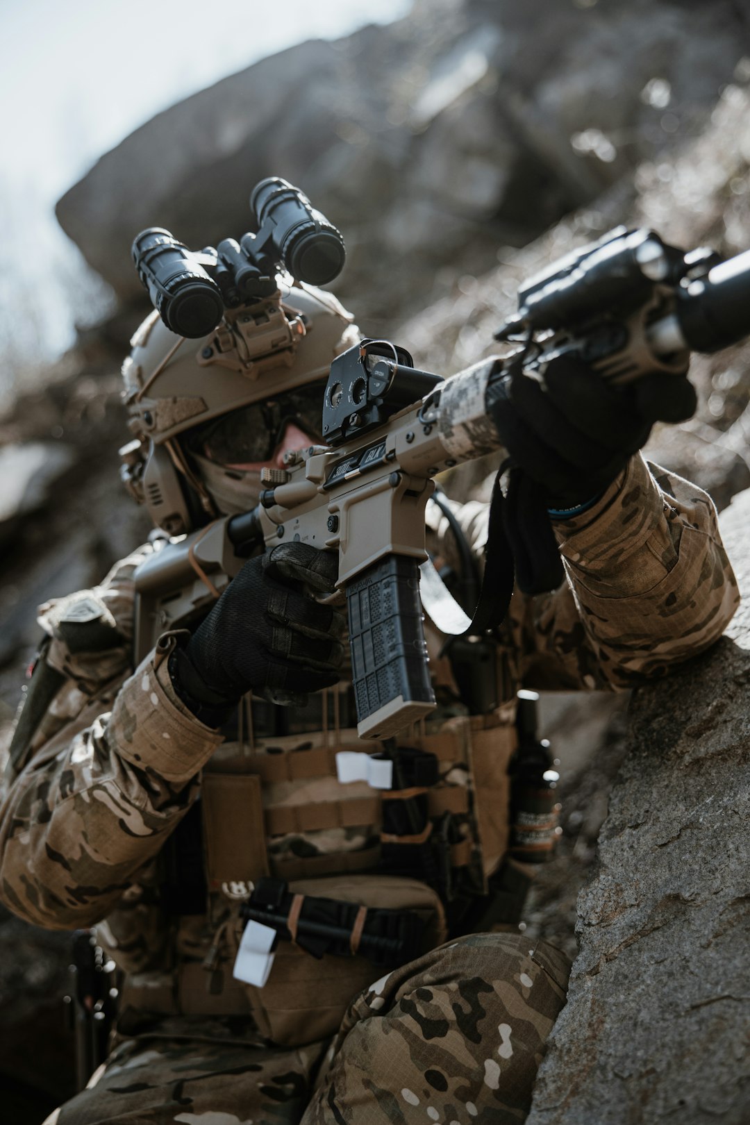 Airsoft player with his EMG Cyma Platinum Noveske Shorty 10,5 Gen III airsoft replica